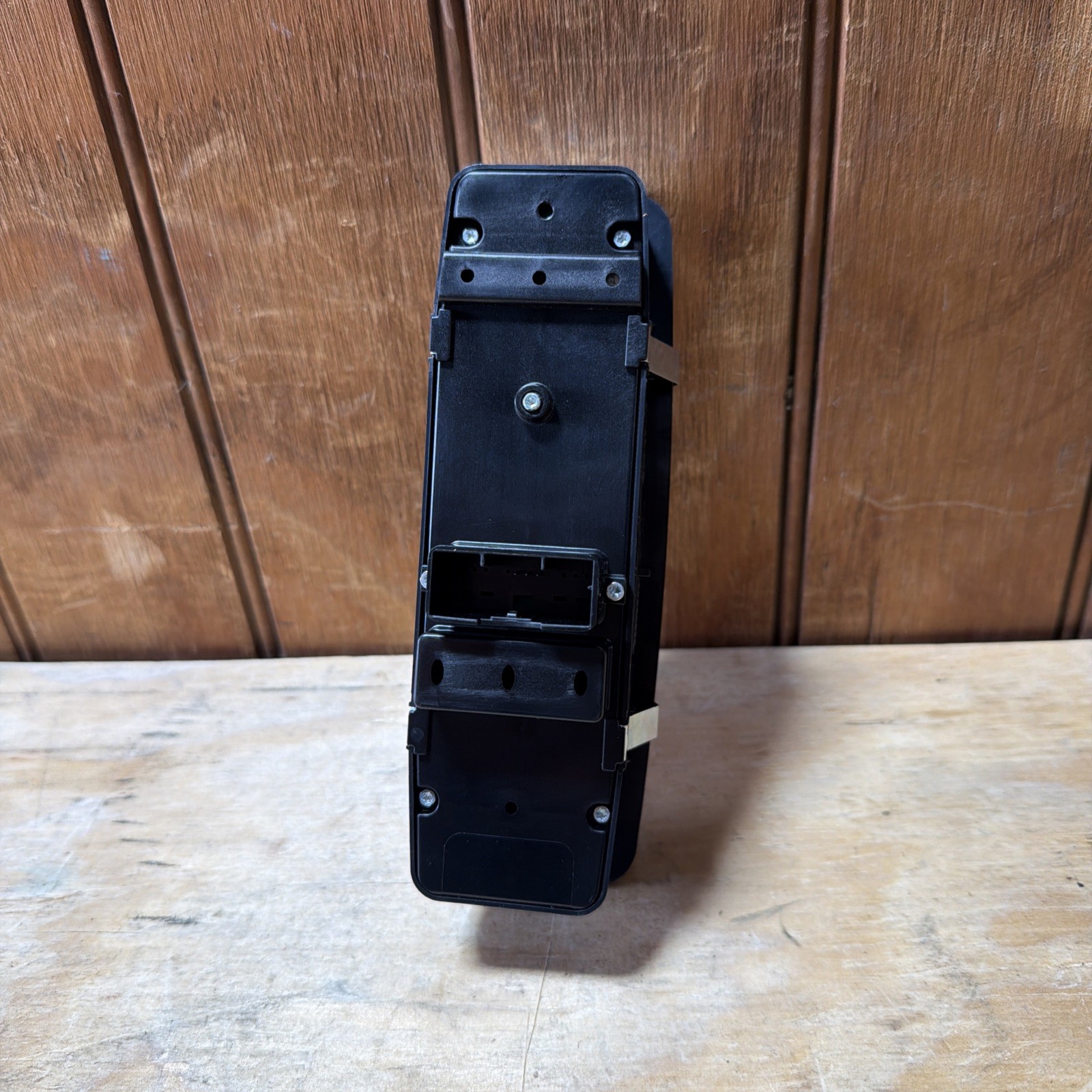 2017-2021 Maserati Ghibli Front Left Door Master Power Window Switch 670025406