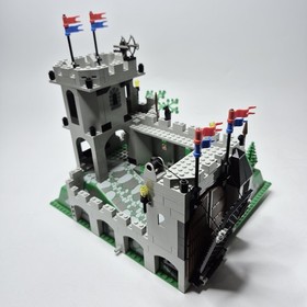 Vintage LEGO 6081 King's Mountain Fortress 99.99% Complete w/Instructions & Box