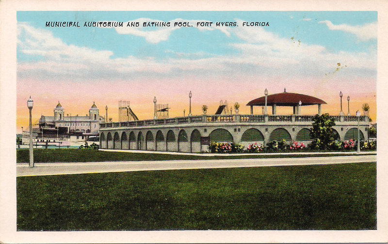 Old postcard, Fort Myers, FL, Municipal Auditorium and Bathing Pool