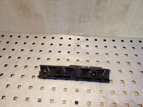 BMW 5 Touring E61 Stoßstangenhalter vorne rechts 51777066228 3.00 26091679