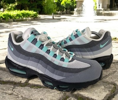 Nike Air Max 95s Hyper Turquoise Grey Mens Size 9.5 Shoes Rare Fast Ship