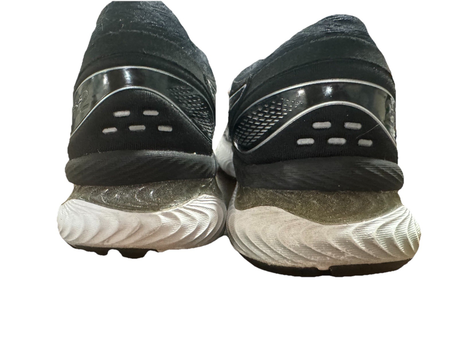 Asics Gel-Nimbus 22 Black White Running Shoes  Women's Size 8.5 1012A587