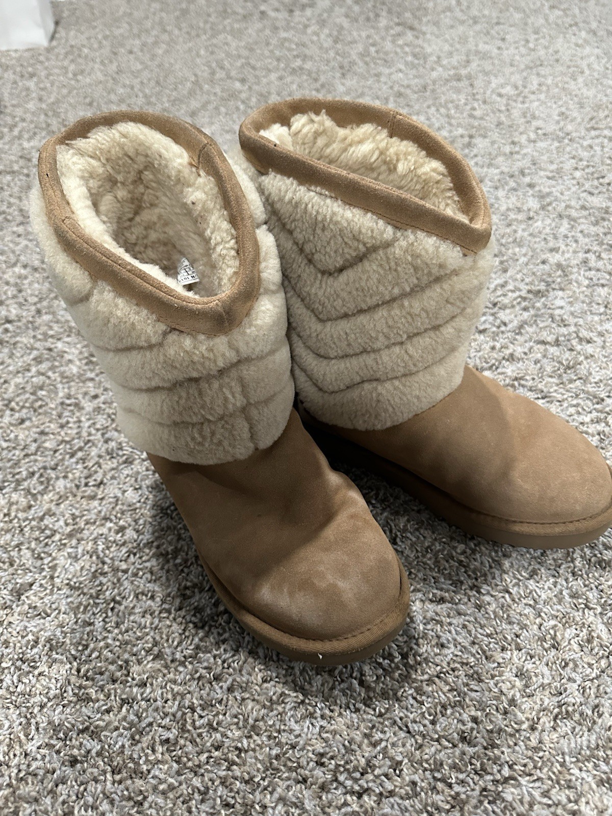 UGG Tania Boots Womens Sz 8 Suede Sheepskin Chestnut Mid Calf Fur