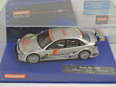 Carrera 25745 Evolution Audi A4 DTM Audi Sport Infineon Team Joest F. Biela