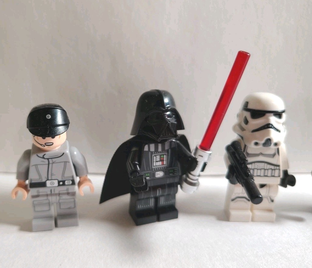 LEGO Star Wars Imperial Star Destroyer Minifigures Only! ASSEMBLED