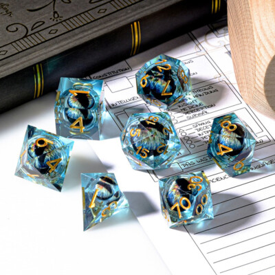 Das Auge des Drachen RPG 7-teilig Flüssigkern-Harz DnD Würfel Set - Blau+Gold