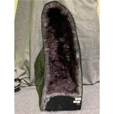 AMETHYST CATHEDRAL 26.9KG 21'' X 8.5'' Retails 3500$