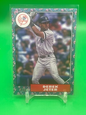 2022 Topps Japan Edition Cherry Tree, Blossom, Serial Numbered