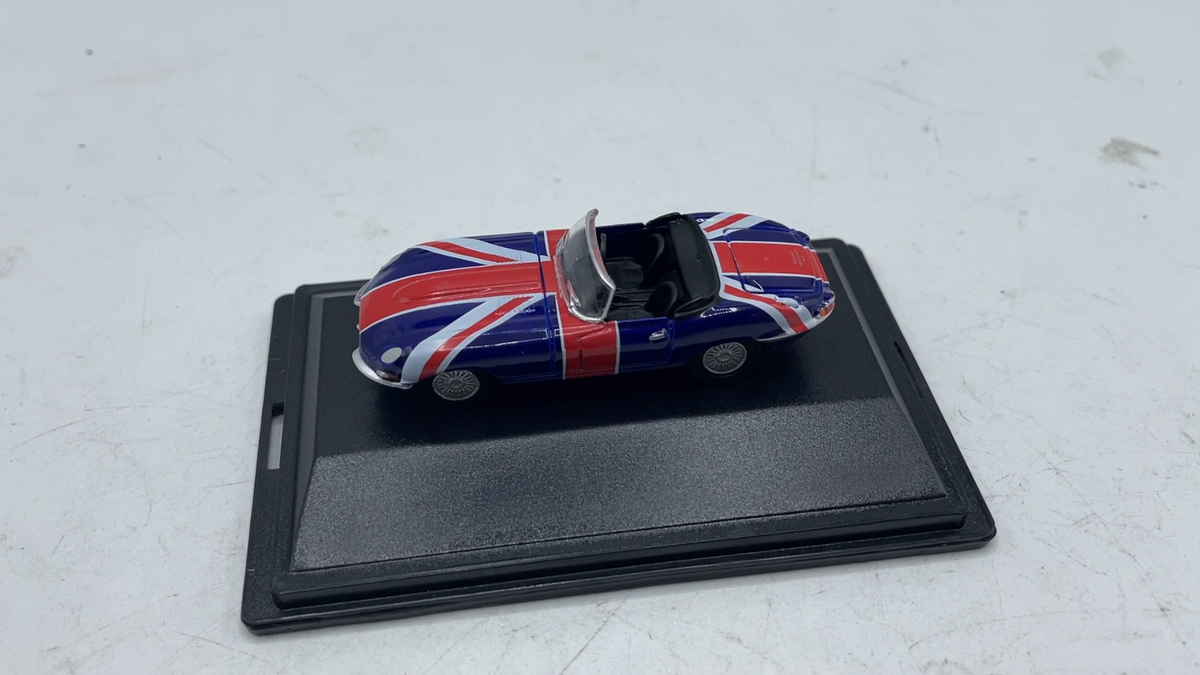 Union Jack British Flag Jaguar E Type Diecast car 1:76 OO Scale