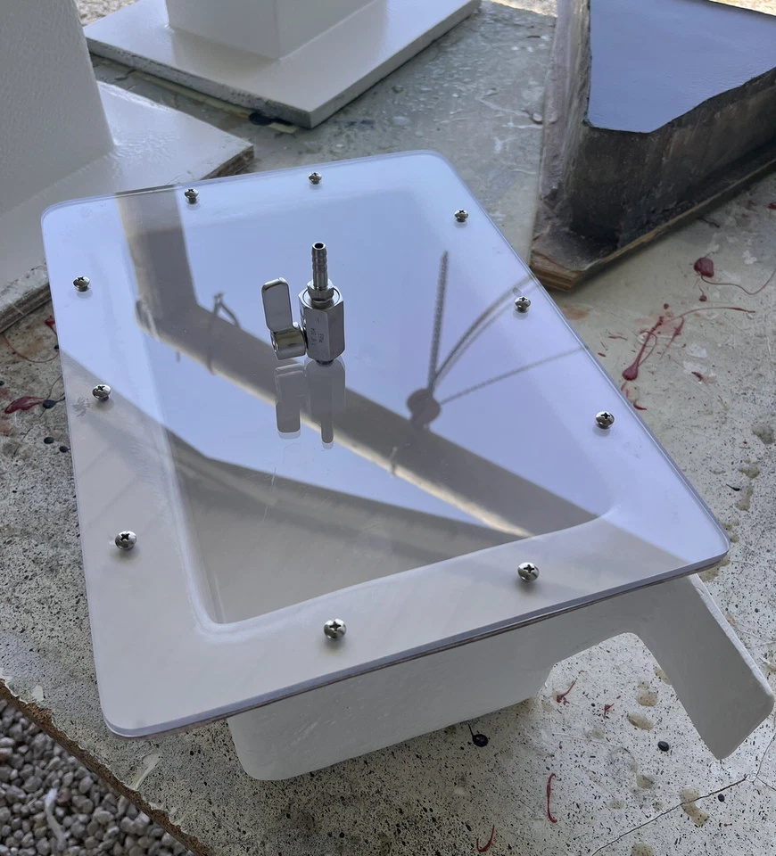 Pequeño pozo de cebo de cofre de mar, caja de bomba Livewell o caja de sumidero solamente Foto 3 de 4