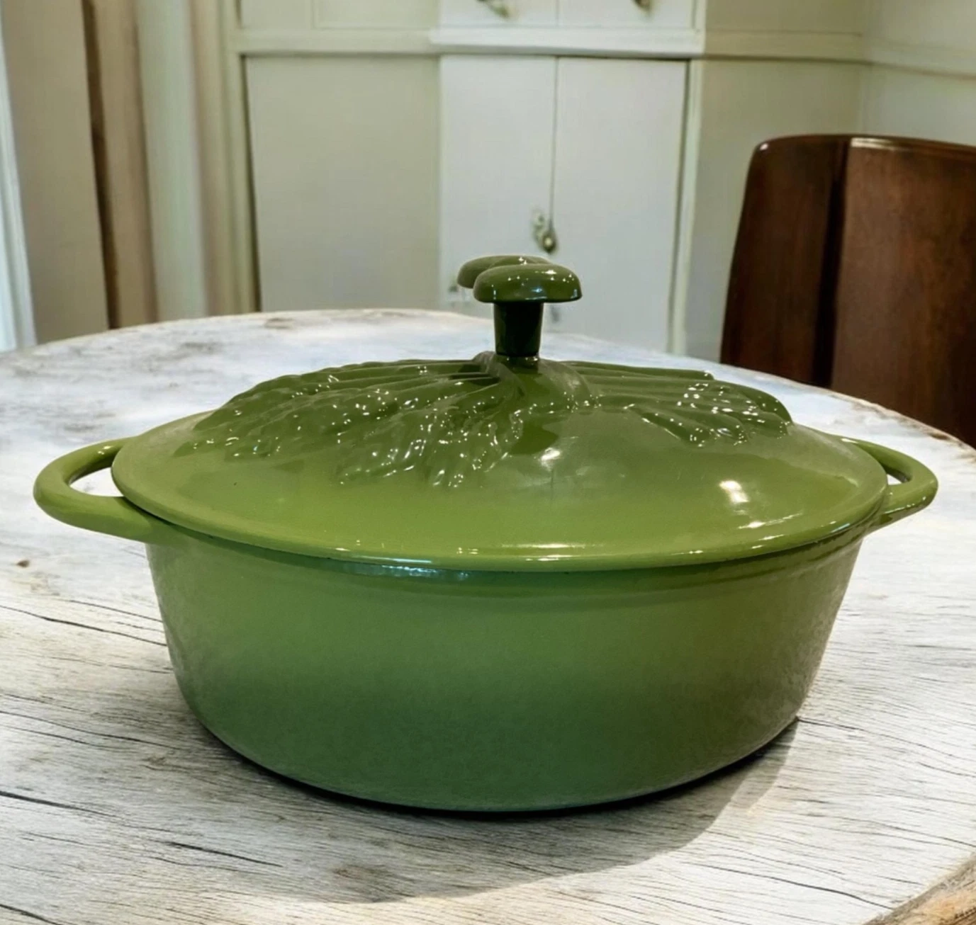 Technique Enameled Cast Iron Dutch Oven Green Asparagus Lid 5-6 Qt Farmhouse Pot