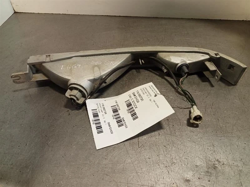 Cenefa de lámpara de señal de giro derecha para pasajero MTD para Toyota Supra 1986-1988 9271693 Foto 3 de 4