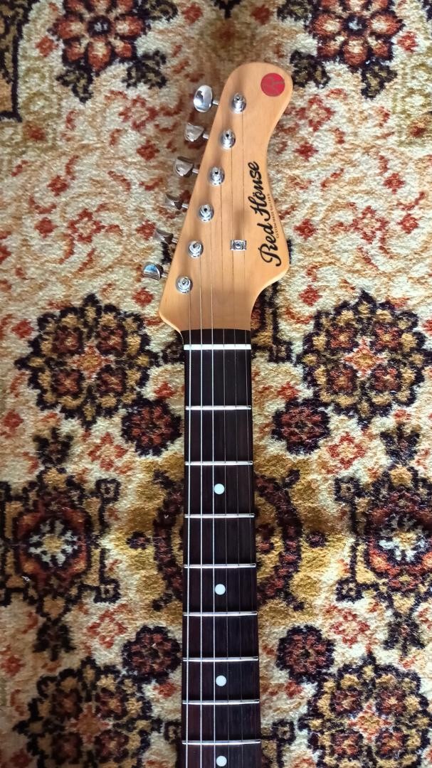 ギター Red house Guitars General S / SSS 3TS Red House General S/SSS 3TS (3-Tone Sunburst) 25.25