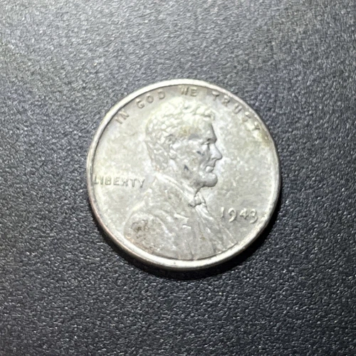 1943 Lincoln Steel Penny Coin, No Mint Mark Very Good Condition