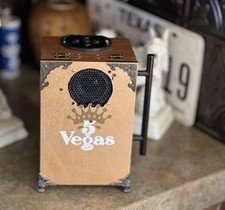 5 Vegas Gold  cigar box Bluetooth speaker. Led lights 