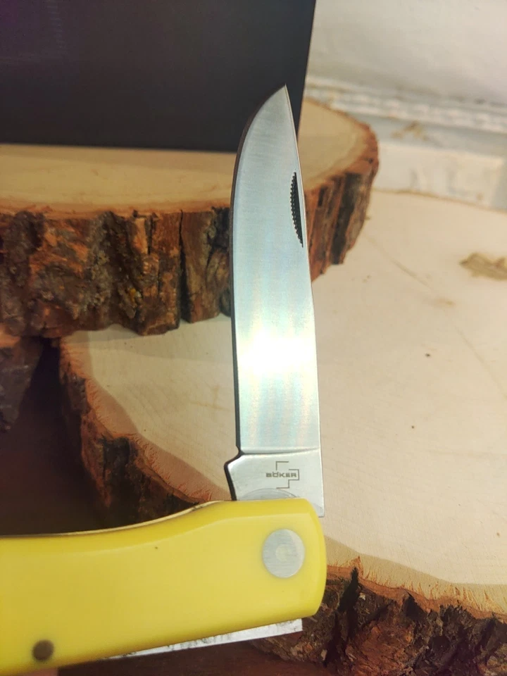 Cuchillo Plegable Boker Plus Rangebuster Mango Amarillo Nuevo 01BO172 Foto 4 de 4