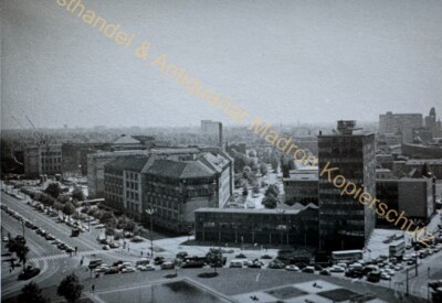 orig. Foto Berlin Straßenbahn um 1955 Platz Baustelle Bild Alt 