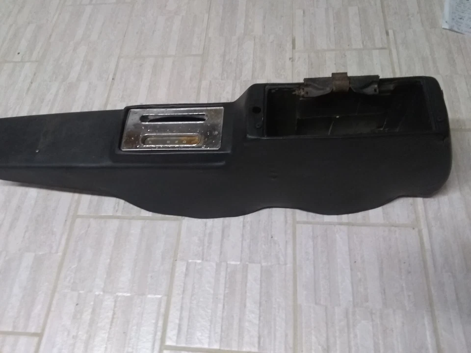 Pontiac LeMans GTO 1968 ORIGINAL consola A/T 9790885 + bisel + indicador Superviviente Foto 2 de 4