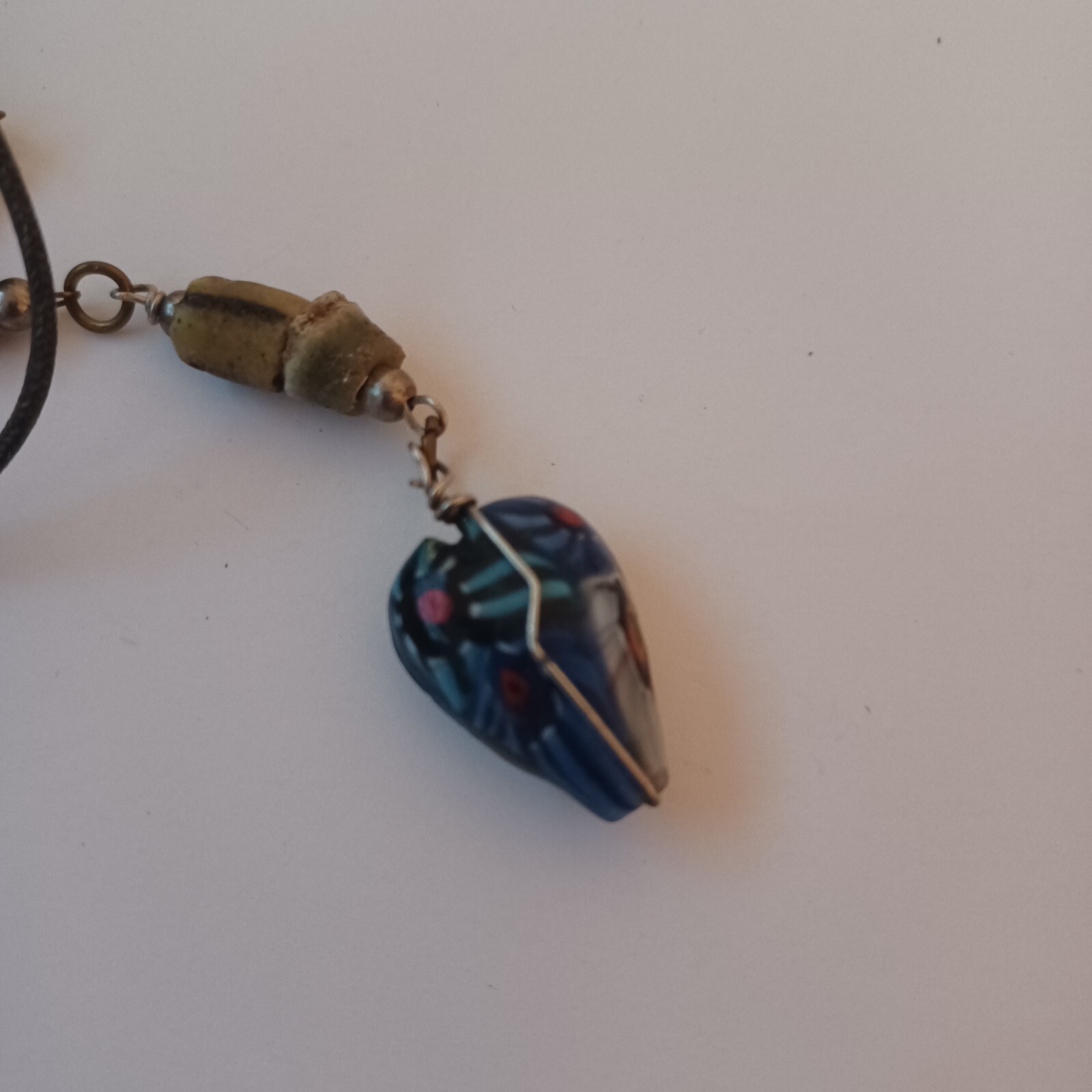 Vintage Handcrafted Native Indigenous Tribal Crys… - image 4