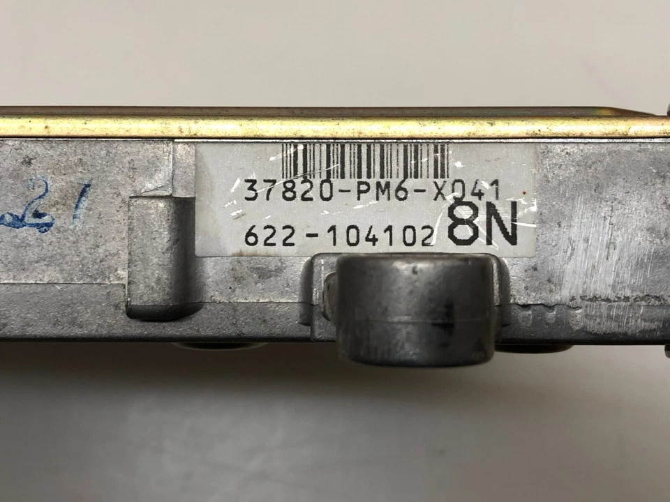 Honda Civic 1991 1.6 Engine Control Unit Motor ECU 37820pm6x041 622104102 8N - Imagem 2 de 4