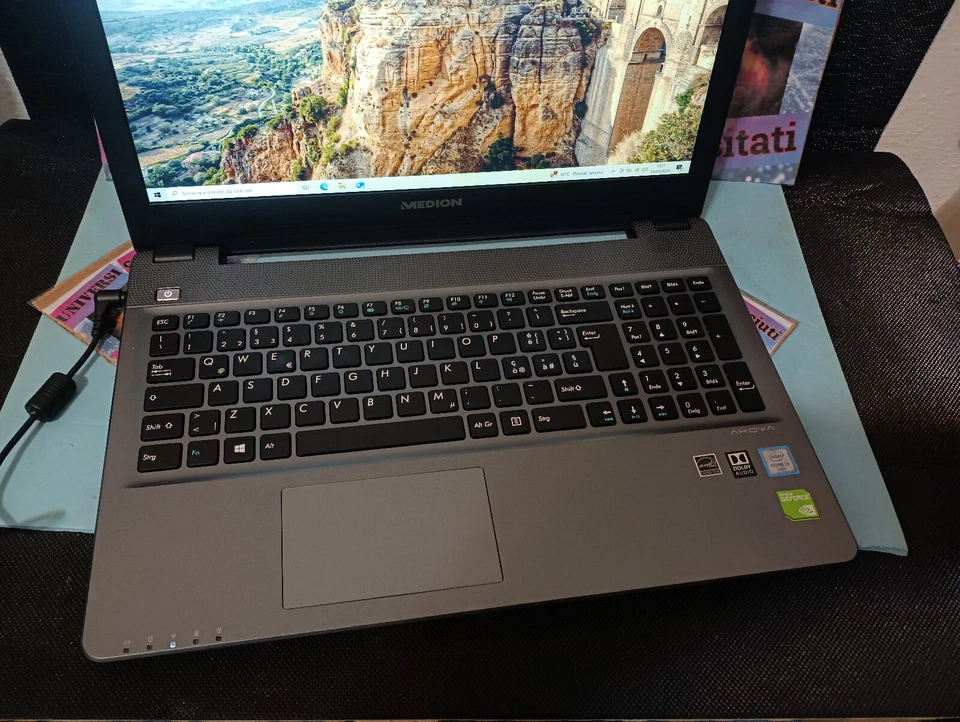 Medion Akoya P6660 15,6" FULLHD i3-2,3Ghz 128GB NVME 8GB GRAFICA NVIDIA WIN11 - Immagine 2 di 4