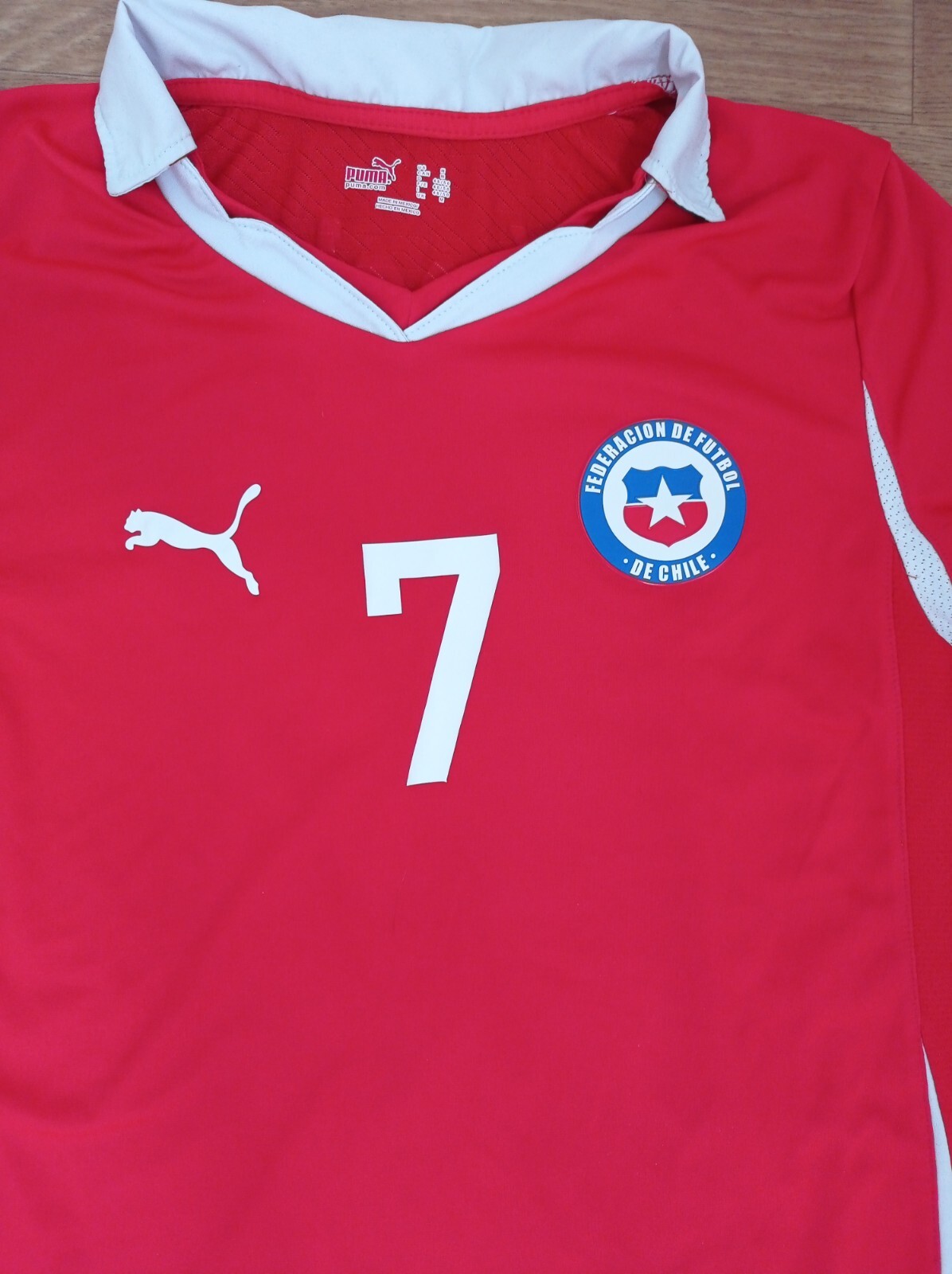 2010-2011 Puma Chile National Team  Alexis Sanchez Jersey Size M Medium thumbnail 3