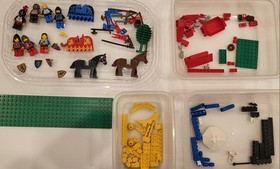 LEGO Castle Set 6060 Knight's Challenge Lion Knights Joust Jousting Horses 1584