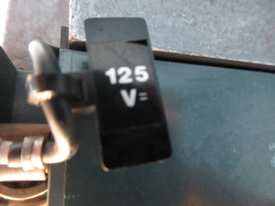 Contator de motor Stromberg OKYM-05G21 350 Amp 600V 200HP 125V bobina 350A 200 HP - Imagem 3 de 4