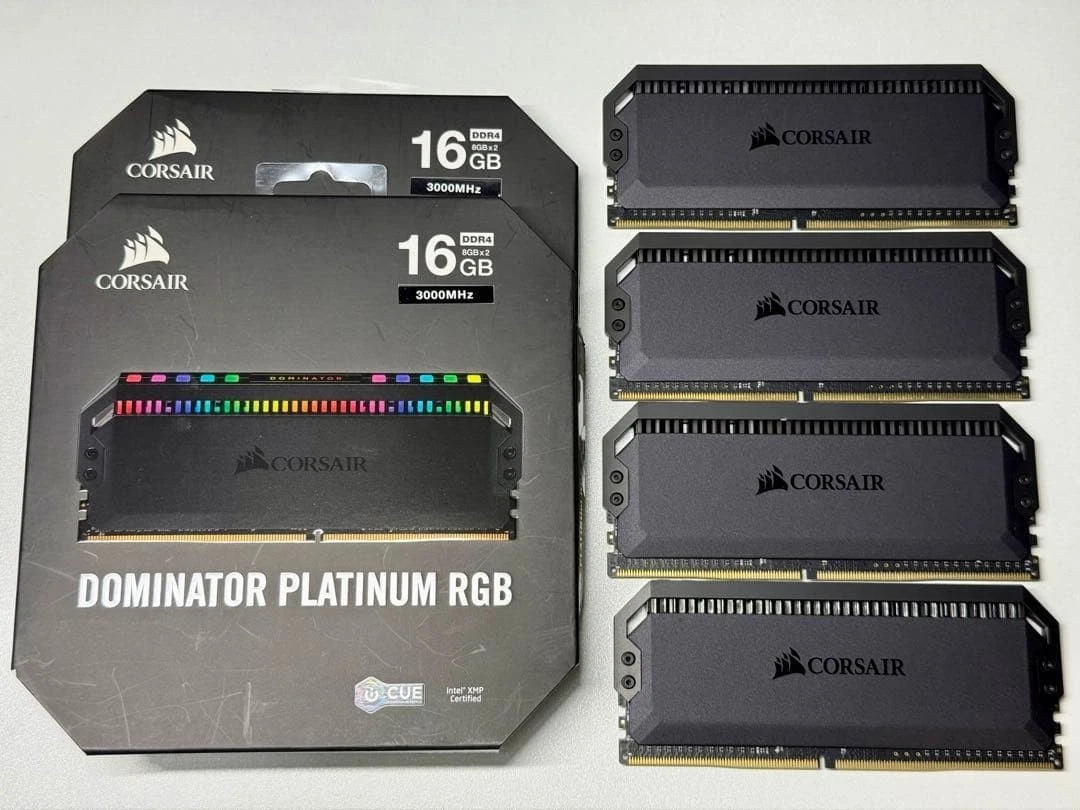 Corsair Computer PC4-24000 (DDR4-3000) Bus Speed RAM 4 Modules for