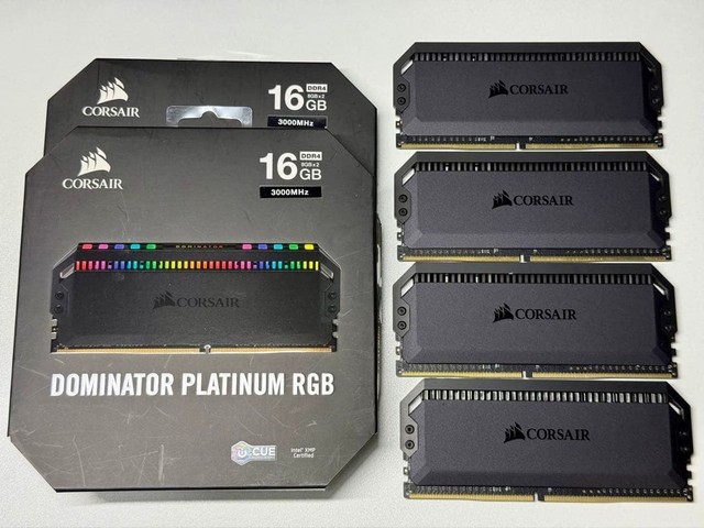 Corsair Dominator Platinum 32 GB (4×8 GB) DDR4-3000