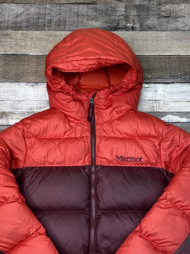 Abrigo Chaqueta Marmot Niños L Capucha Guías de Pato Bolsillos Abombados Rojo Invierno 73700 Foto 2 de 4