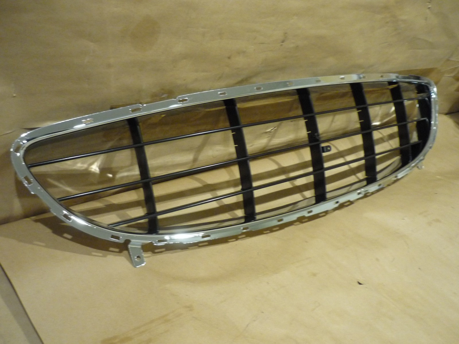 Ferrari California - Front Bumper Grille -NEW - P/N 69830700