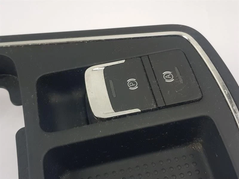 Seat Leon 2017 palanca de cambios envolvente Foto 3 de 4