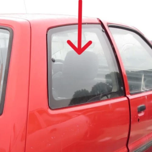 Daihatsu Charade 2 Door : 1989, 1990, 1991, 1992, Right Rear Quarter Glass - Image 2 of 4