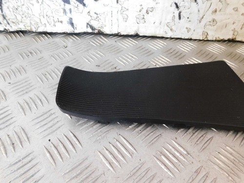PIAGGIO VESPA LX 125 4T IE TOURING 05-14 RUBBER FLOOR BATTERY COVER 26507 - Picture 2 of 7