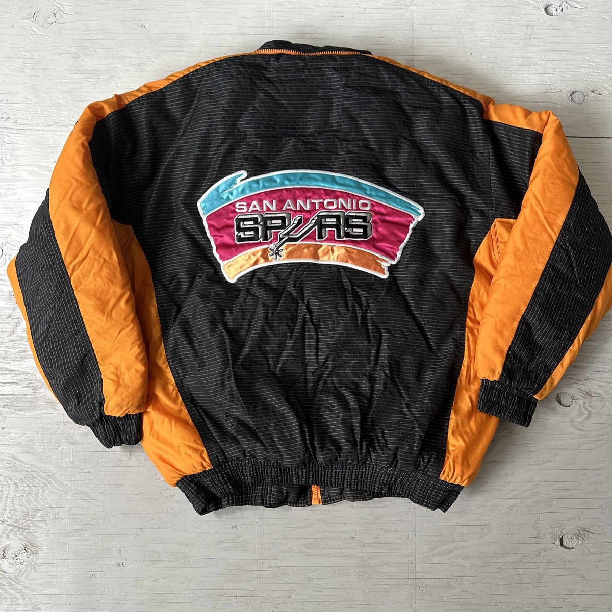 Vintage 90s NBA Logo Athletic San Antonio Spurs Full Zip Vintage 90s NBA Logo Athletic San Antonio Spurs Full Zip