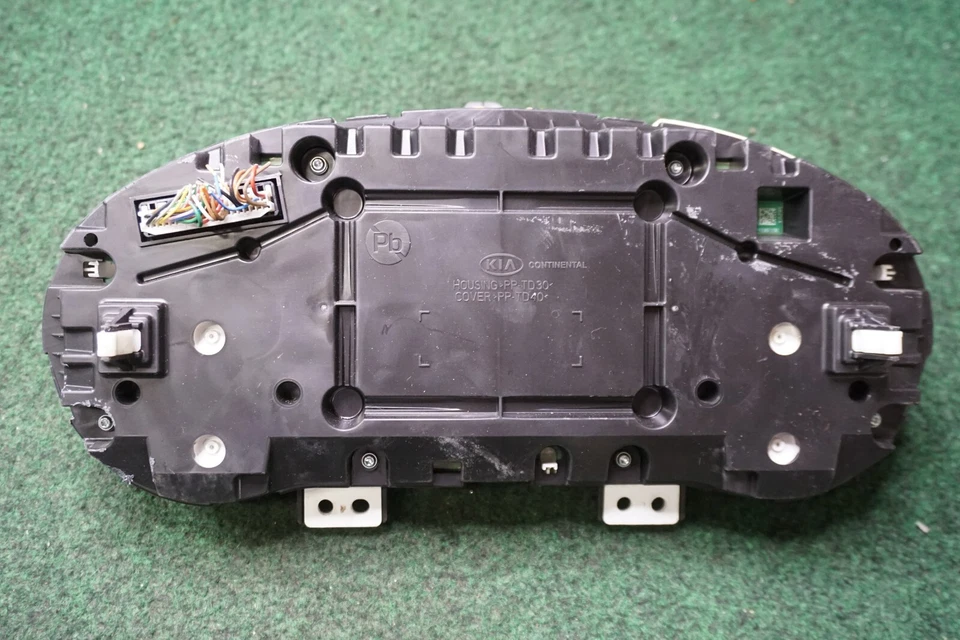 2019 KIA OPTIMA LX Speedometer Gauge Cluster OEM 94021D5030 82,417 MILES - Image 3 of 4