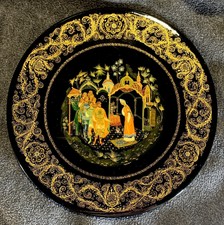 Assiette en laque russe de Palekh. Pas une boîte.