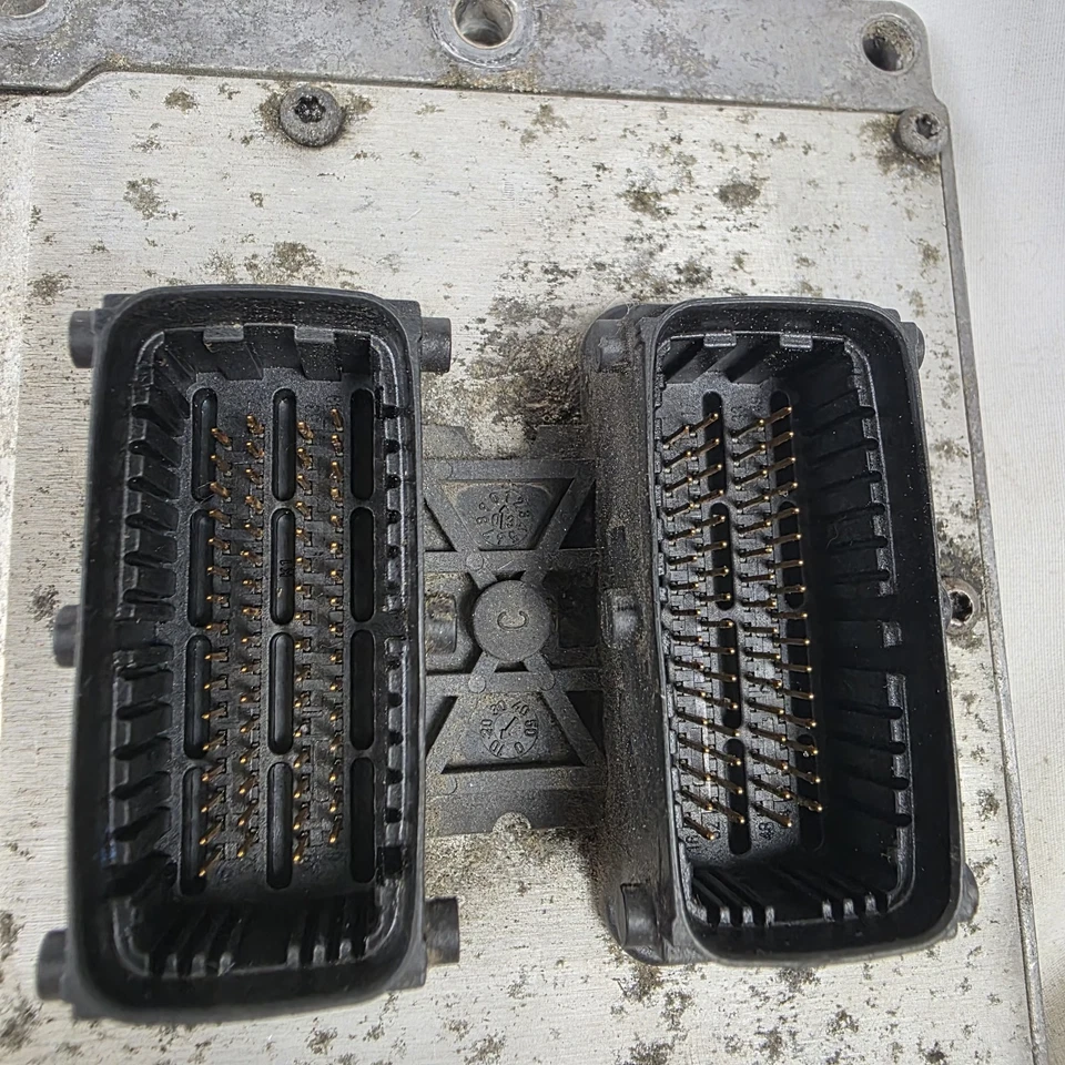 MÓDULO DE CONTROL INFORMÁTICO MOTOR SAAB 9-3 2003-2011 ECU ECM 55353231 Foto 4 de 4