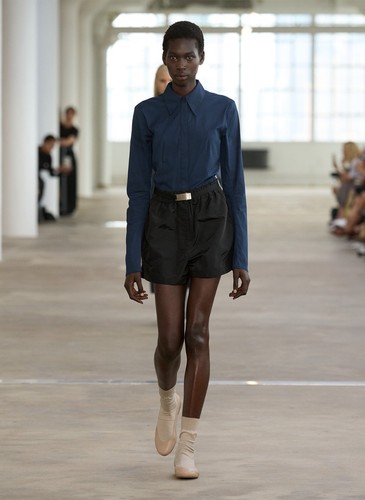 NEW $475 TIBI Women's Pull-On elastic waist pocketed shorts - Black - XXS