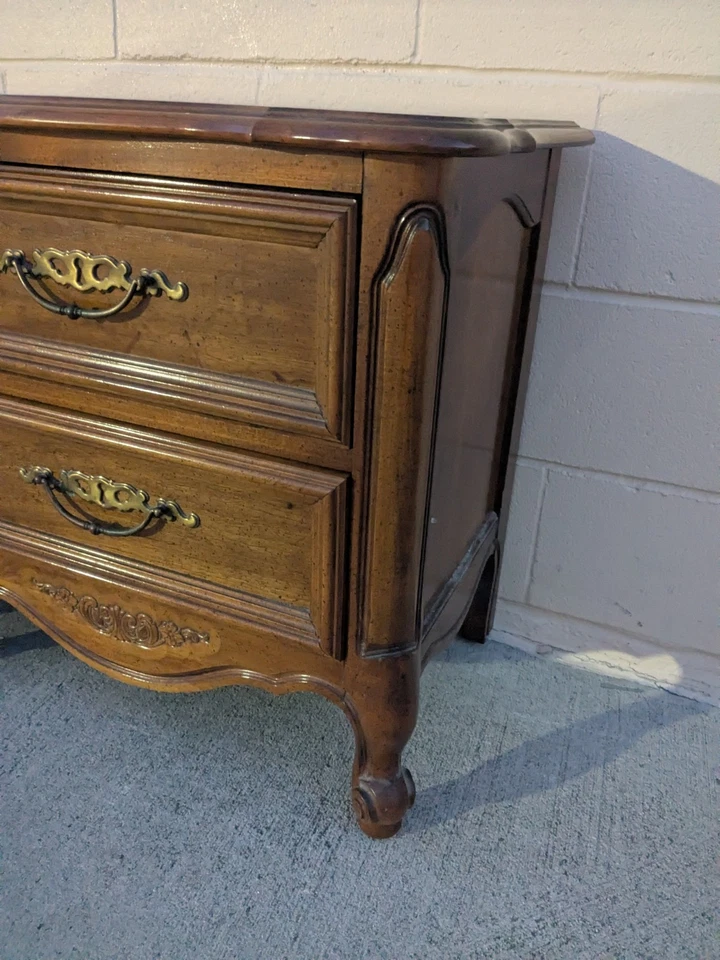 Винтажные французские провинциальные регентские деревянные приставные столики тумбочки торцевые столики - Изображение 4 из 4