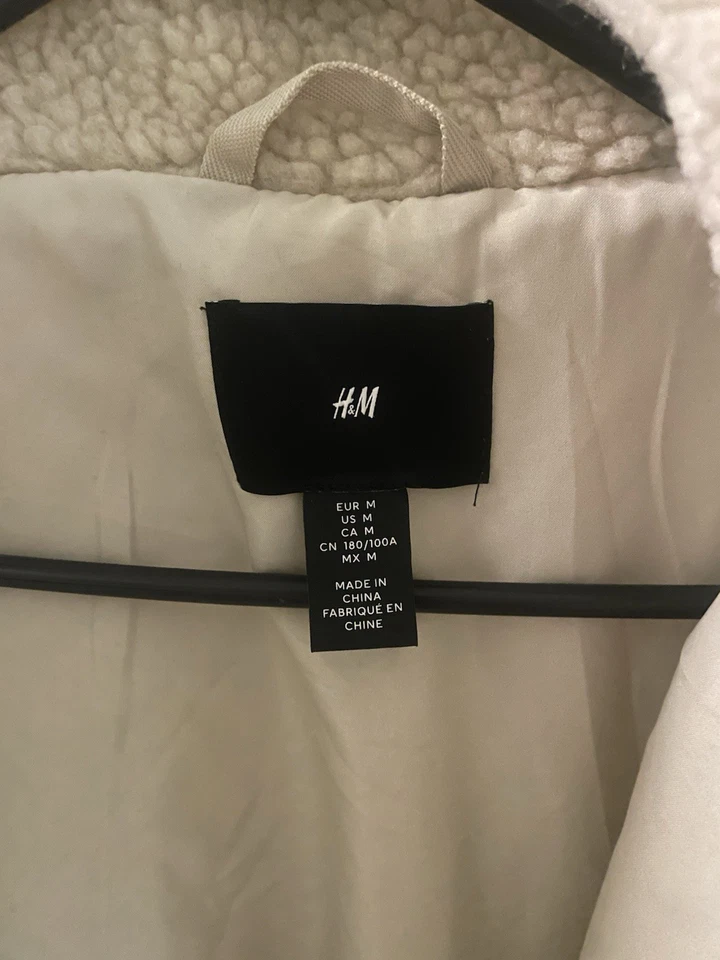 H&M Cozy 超大夏尔巴泰迪夹克外套 - 尺寸 M — 第 2/3 张图片