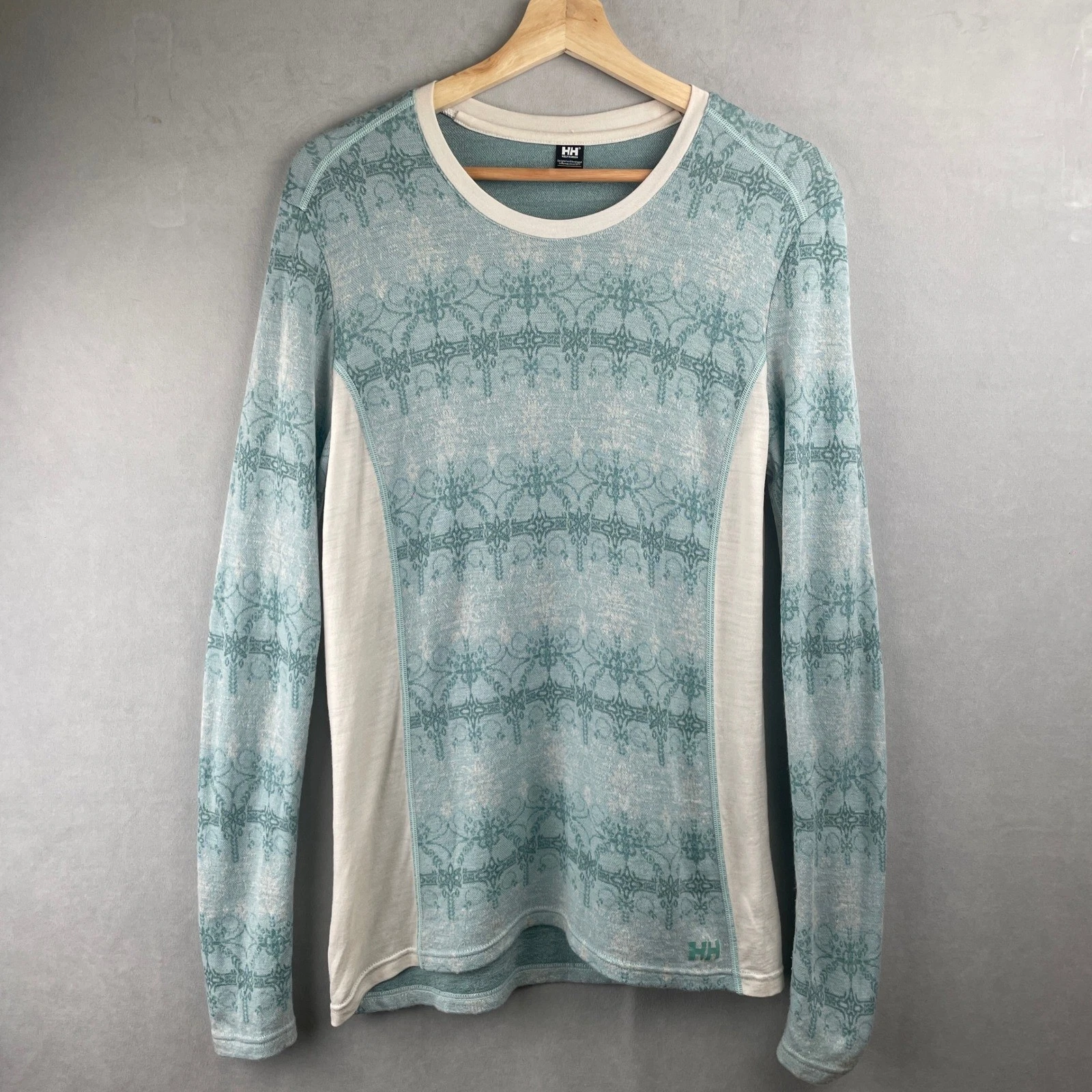 Helly Hansen Wmn Merino Wool Base Layer Top Teal Damask Long Sleeve L 49307 Gorp
Opens in a new wind