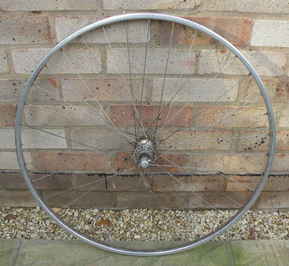Weinmann 26 X 1 1/4 Alu Felgen – 36H, Clincher, Silber – NOS Für Rennrad & Tourenrad Weinmann 26 X 1 1/4 Alu Felgen – 36H, Clincher, Silber – NOS Für Rennrad & Tourenrad