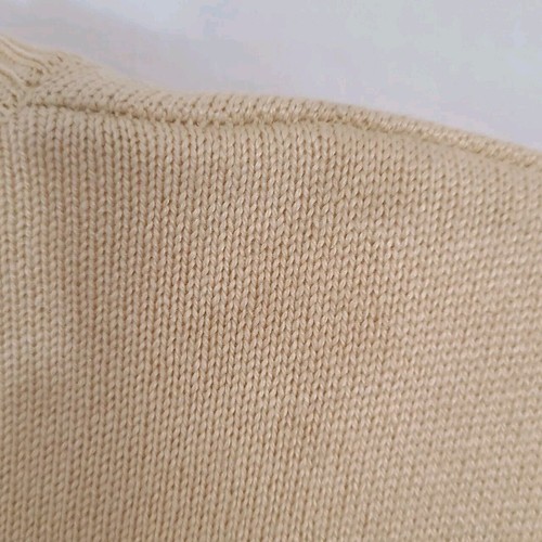 Byron Nelson Eleven Straight Gold Golf Vest, Size Med, 85% Silk & 15% Cashmere - Picture 4 of 4