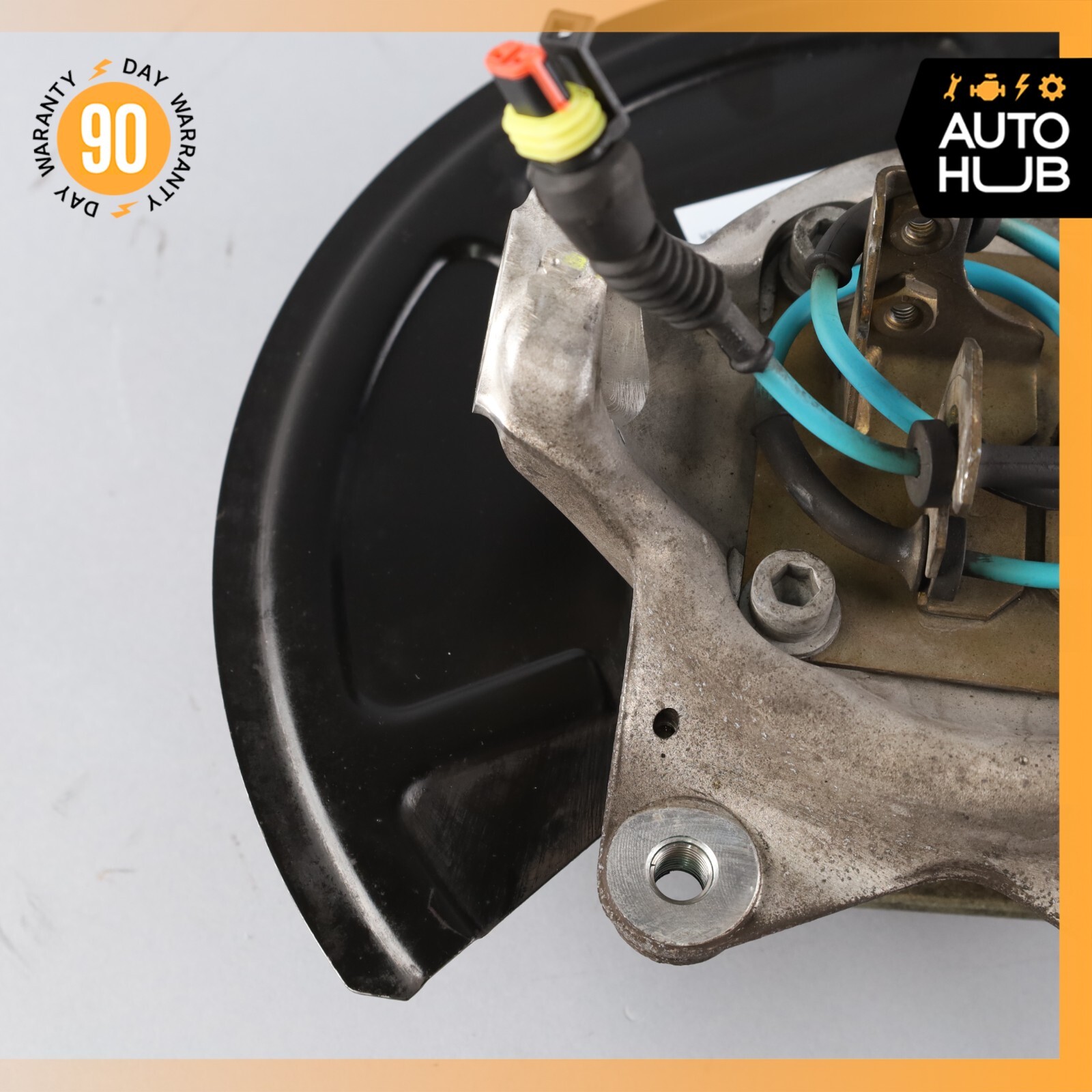 06-07 Maserati M138 GranSport 4200 Front Right Side Spindle Knuckle Hub OEM 46k
