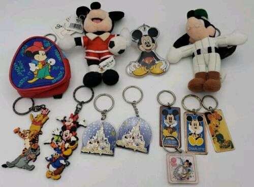 Y2k 90s 2000s Disney and Walt Disney World Vintage Keychain Lot Of 12 Epcot Pooh