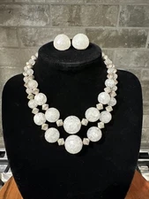 VTG Set Necklace Beaded Layered Faceted White Clear Lucite/Acrylic w/ Earrings