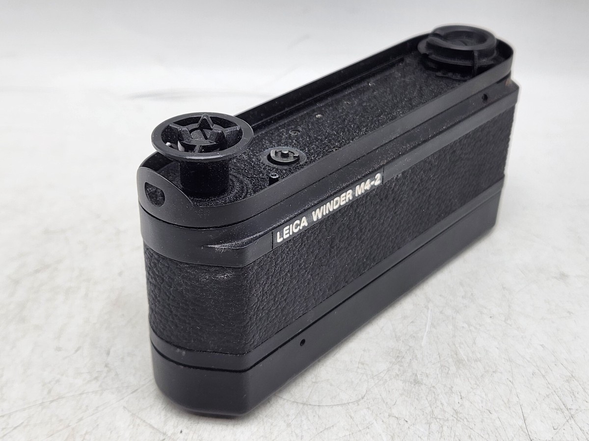 Leica Leitz Winder M4-2 14214 Winder & 14227 Battery Holder