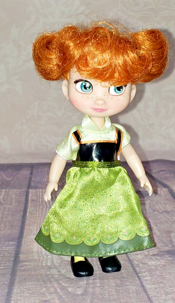 Disney Frozen Animators' Collection Mini Doll Playset Elsa Anna Sven